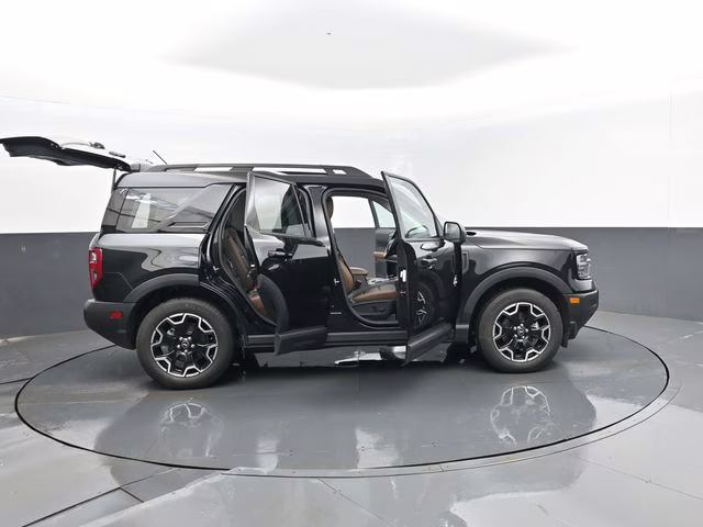 2025 Shadow Black Ford Bronco Sport Outer Banks 4X4 SUV