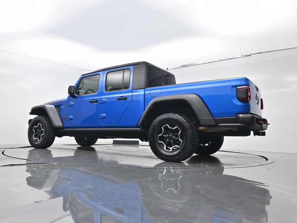 2022 Hydro Blue Pearlcoat Jeep Gladiator Rubicon 4X4 Truck