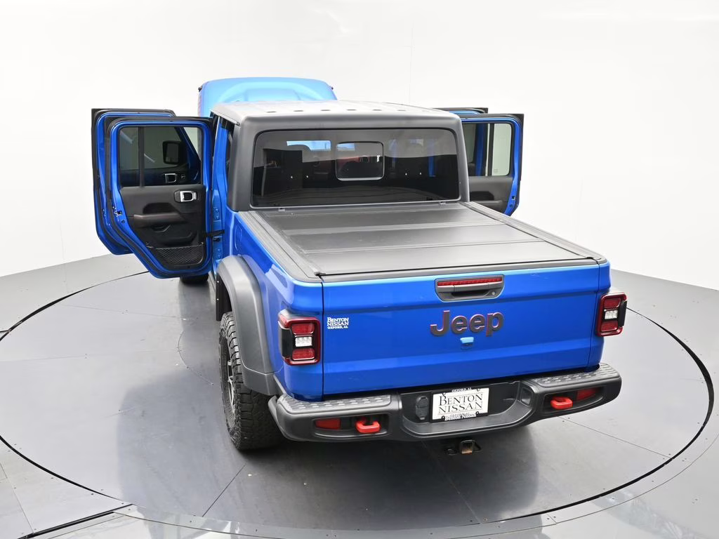 2022 Hydro Blue Pearlcoat Jeep Gladiator Rubicon 4X4 Truck