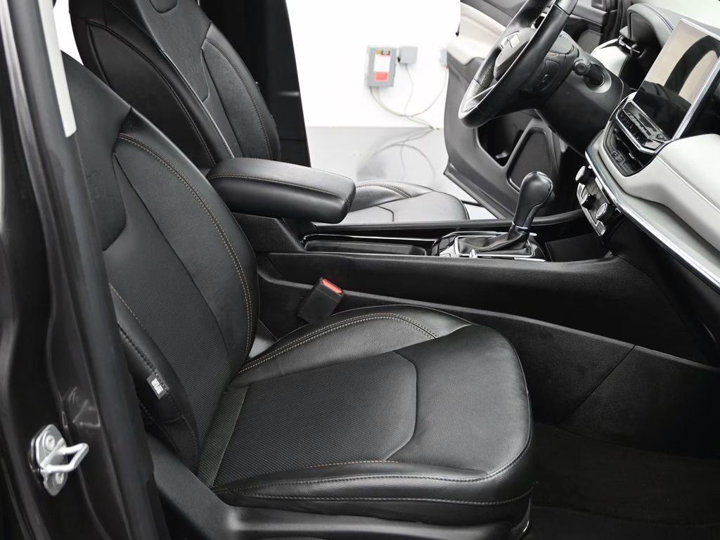 2022 Granite Crystal Metallic Clearcoat Jeep Compass Limited 4X4 SUV