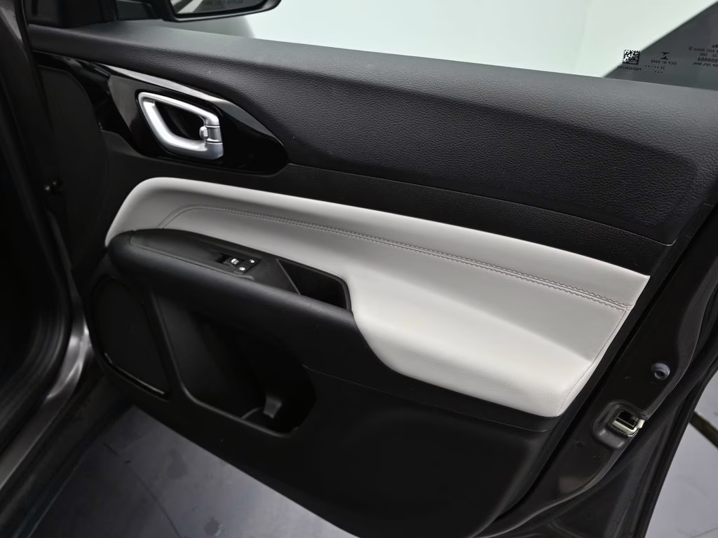 2022 Granite Crystal Metallic Clearcoat Jeep Compass Limited 4X4 SUV