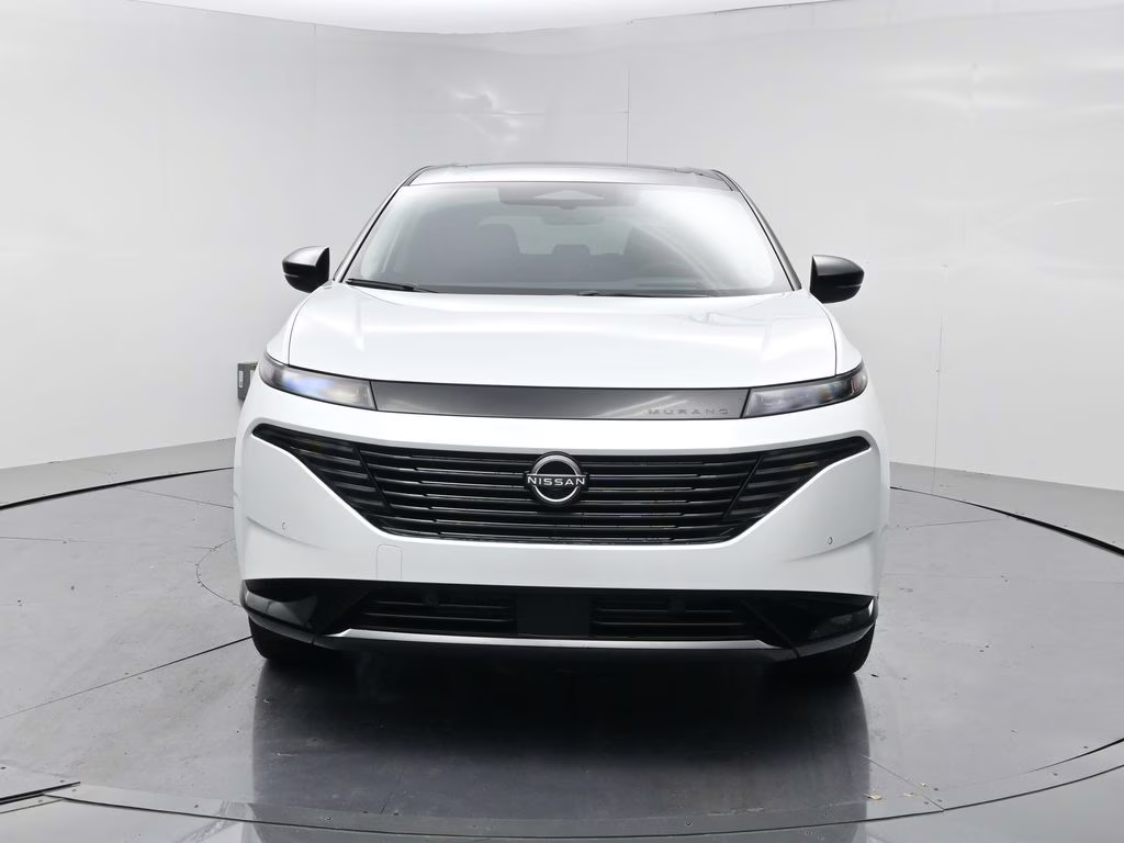 2026 Everest White Pearl/Black Nissan Murano Platinum AWD SUV