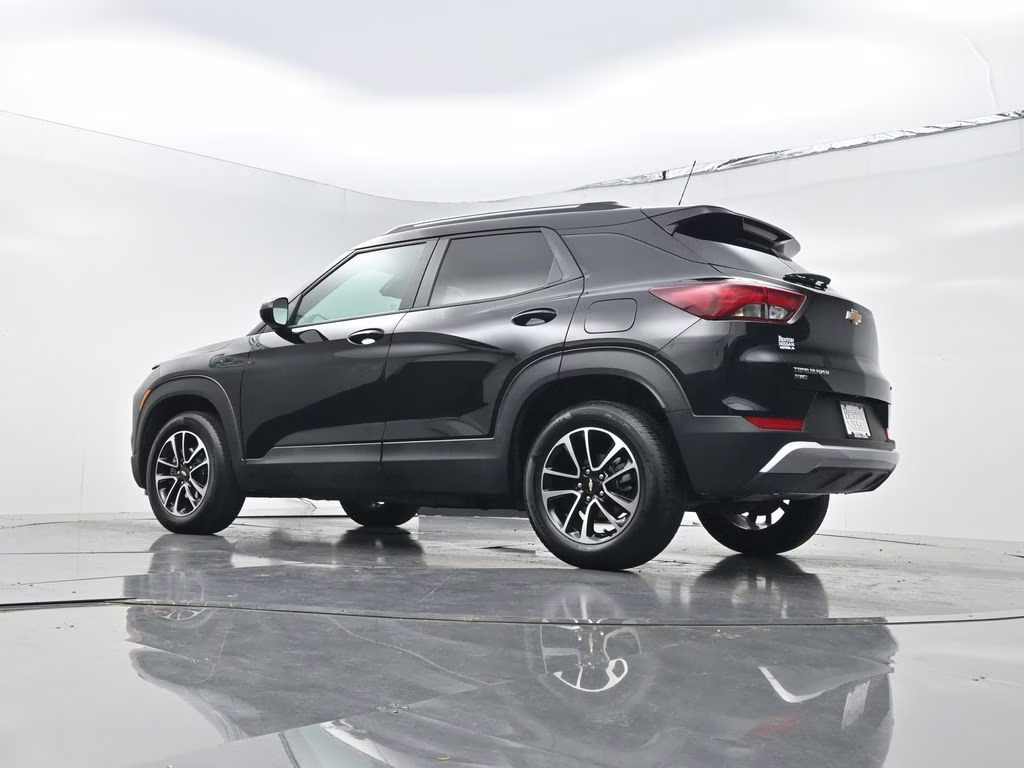 2025 Mosaic Black Metallic Chevrolet Trailblazer LT AWD SUV