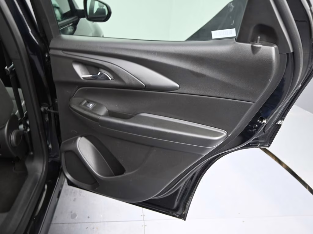 2025 Mosaic Black Metallic Chevrolet Trailblazer LT AWD SUV