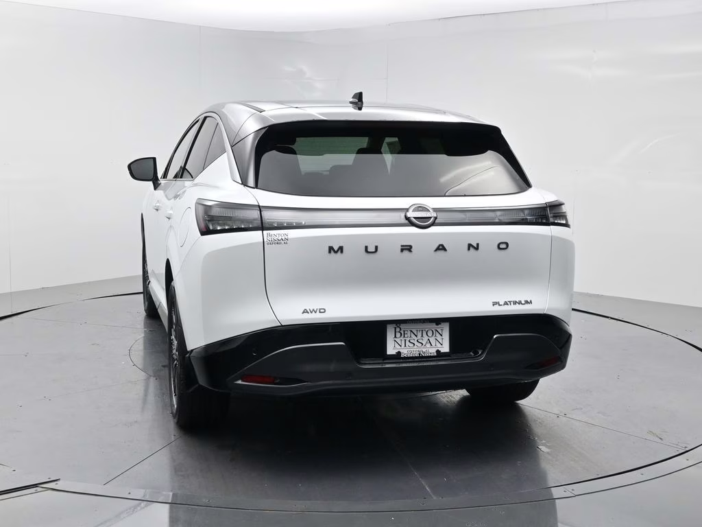 2026 Everest White Pearl/Black Nissan Murano Platinum AWD SUV