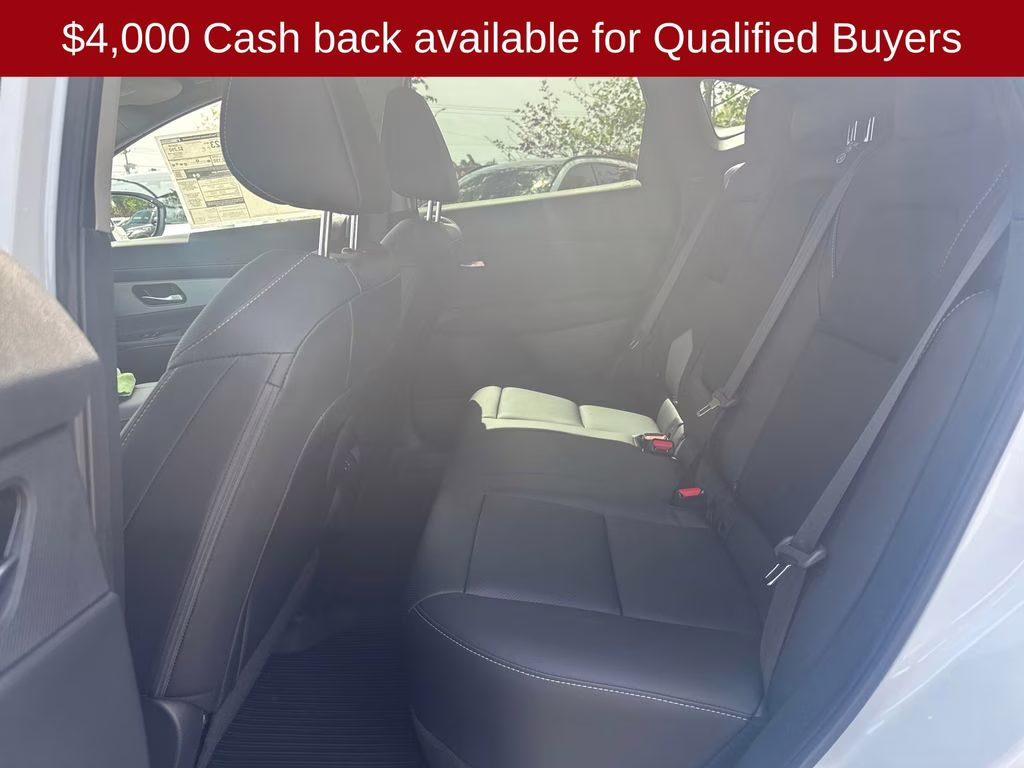 2026 Everest White Pearl Tricoat Nissan Murano SL AWD SUV