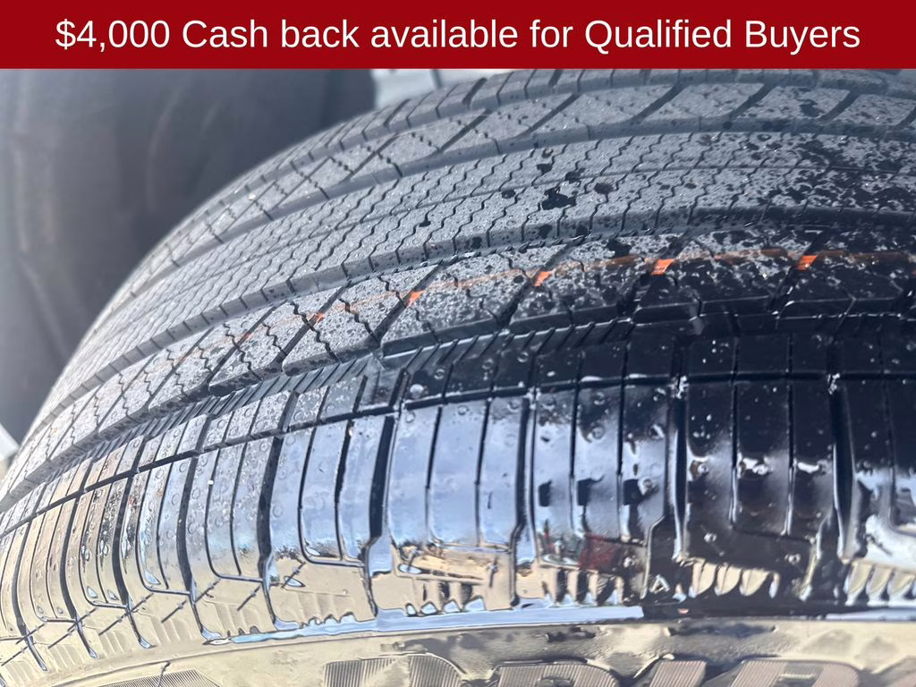 2026 Everest White Pearl Tricoat Nissan Murano SL AWD SUV