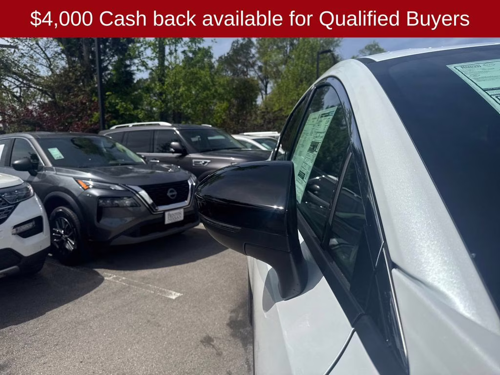 2026 Everest White Pearl Tricoat Nissan Murano SL AWD SUV