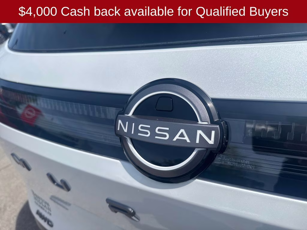 2026 Everest White Pearl Tricoat Nissan Murano SL AWD SUV