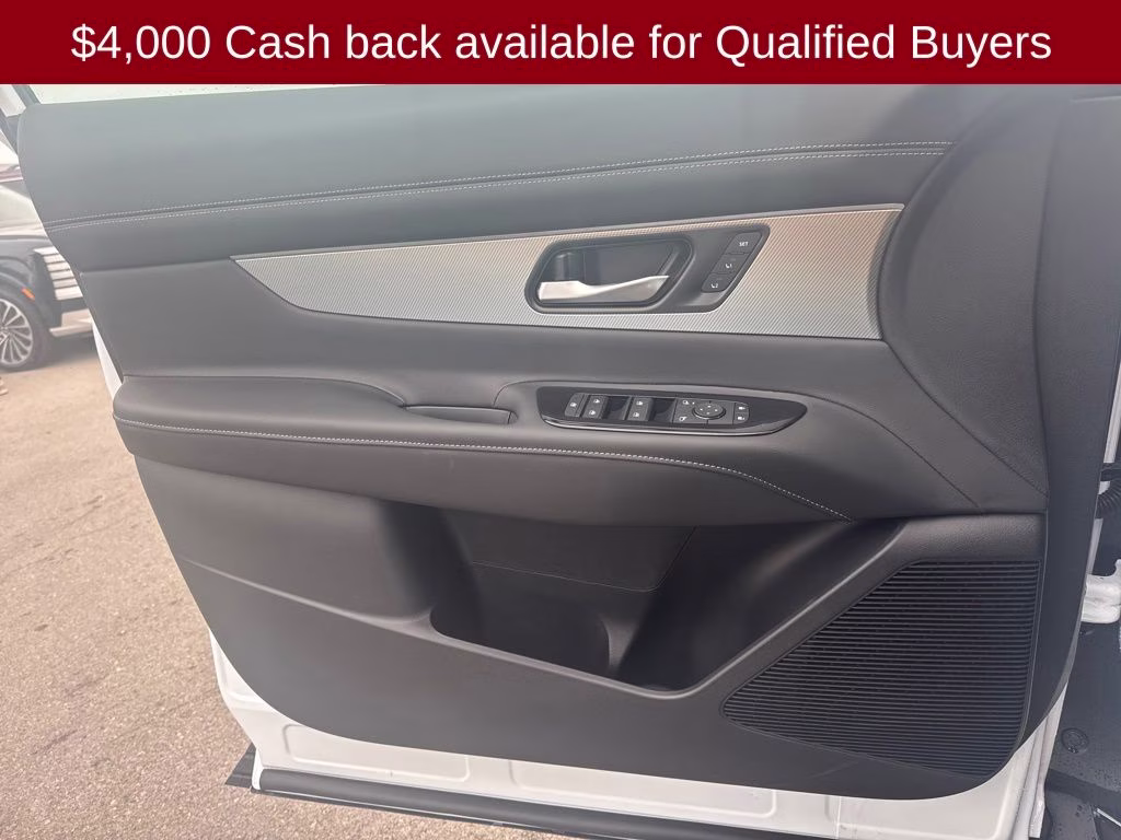 2026 Everest White Pearl Tricoat Nissan Murano SL AWD SUV