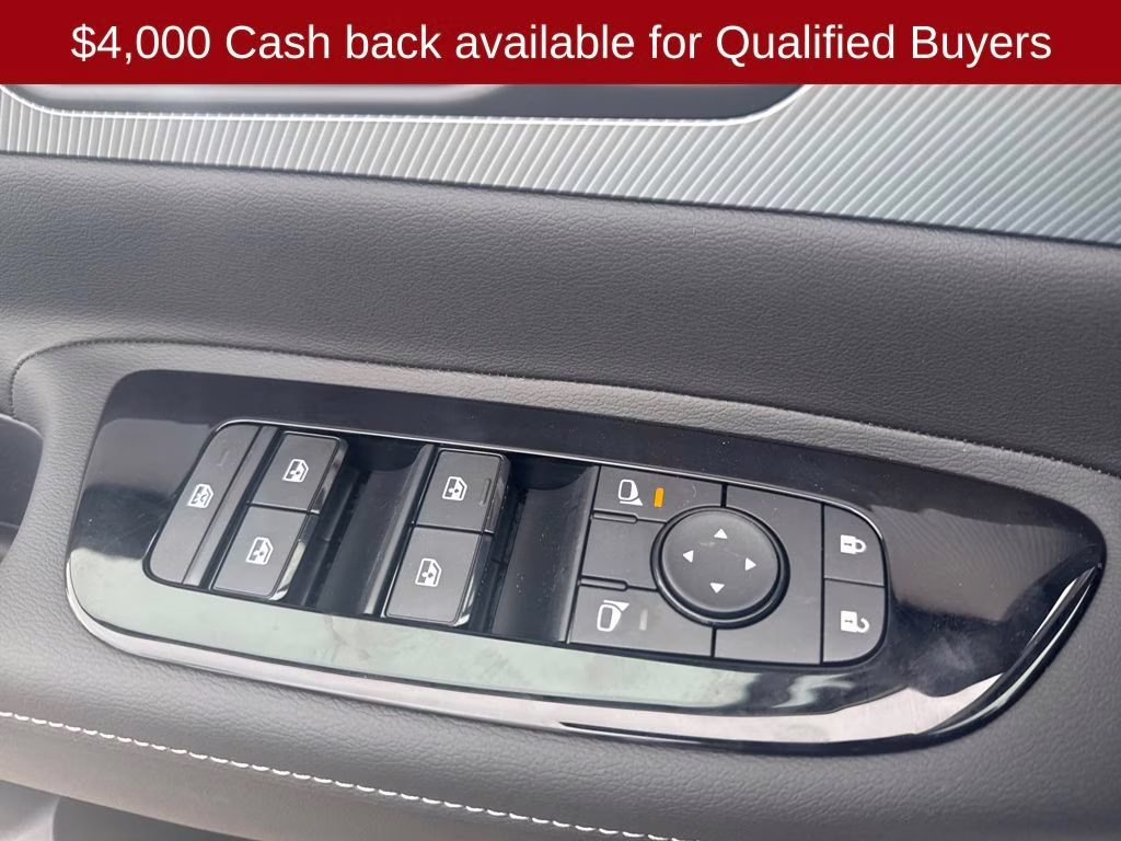 2026 Everest White Pearl Tricoat Nissan Murano SL AWD SUV