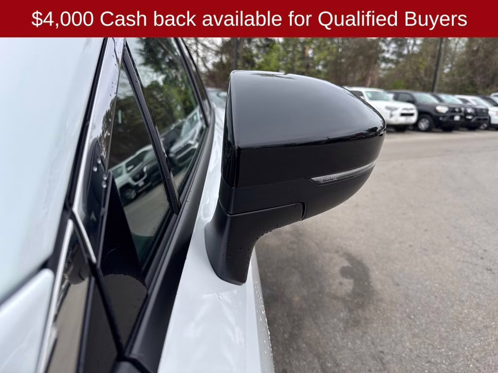 2026 Everest White Pearl Tricoat Nissan Murano SL AWD SUV