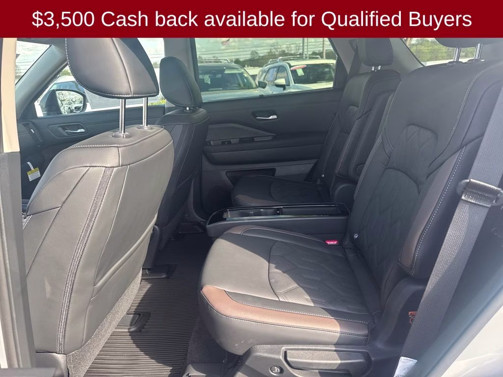 2026 Boulder Gray Pearl Nissan Pathfinder Platinum 4X4 SUV