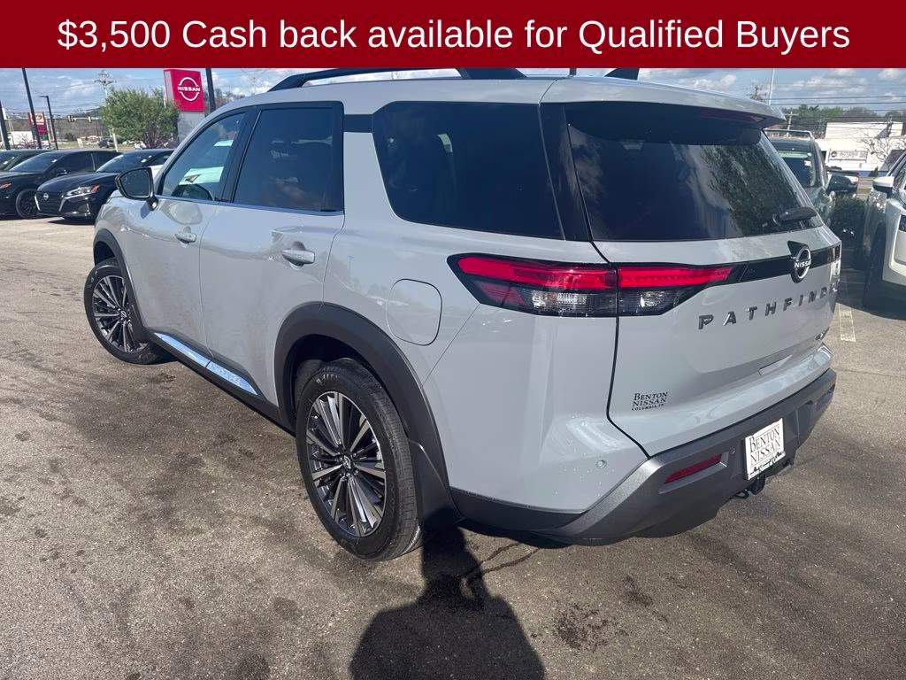 2026 Boulder Gray Pearl Nissan Pathfinder Platinum 4X4 SUV