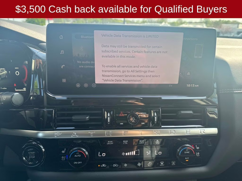 2026 Everest White Pearl/Black Nissan Pathfinder Platinum FWD SUV