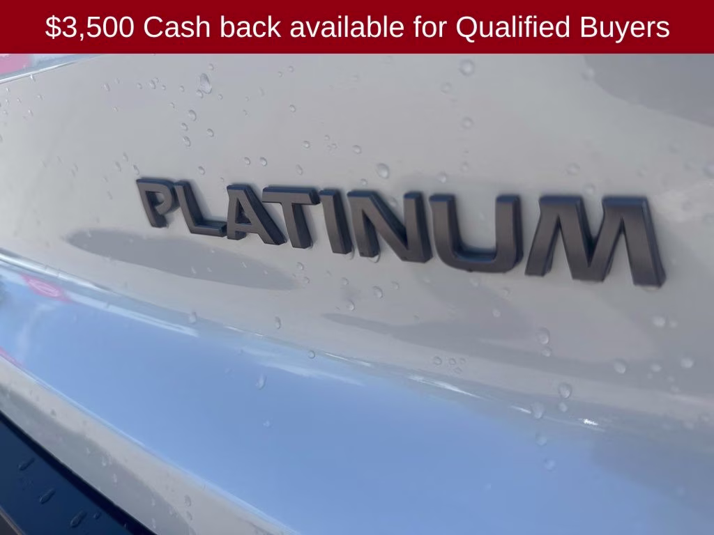 2026 Everest White Pearl/Black Nissan Pathfinder Platinum FWD SUV