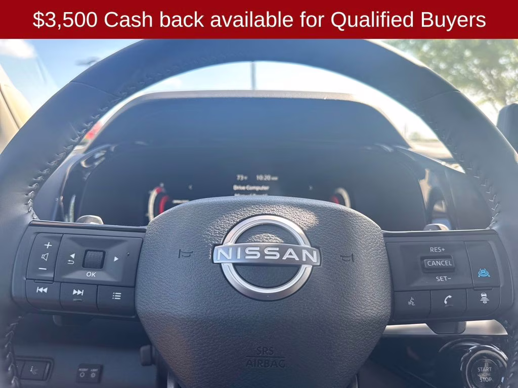 2026 Everest White Pearl/Black Nissan Pathfinder Platinum FWD SUV