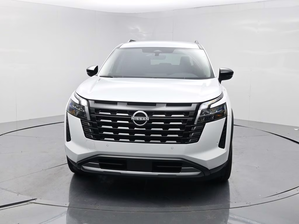 2026 Everest White Pearl Tricoat Nissan Pathfinder SL FWD SUV