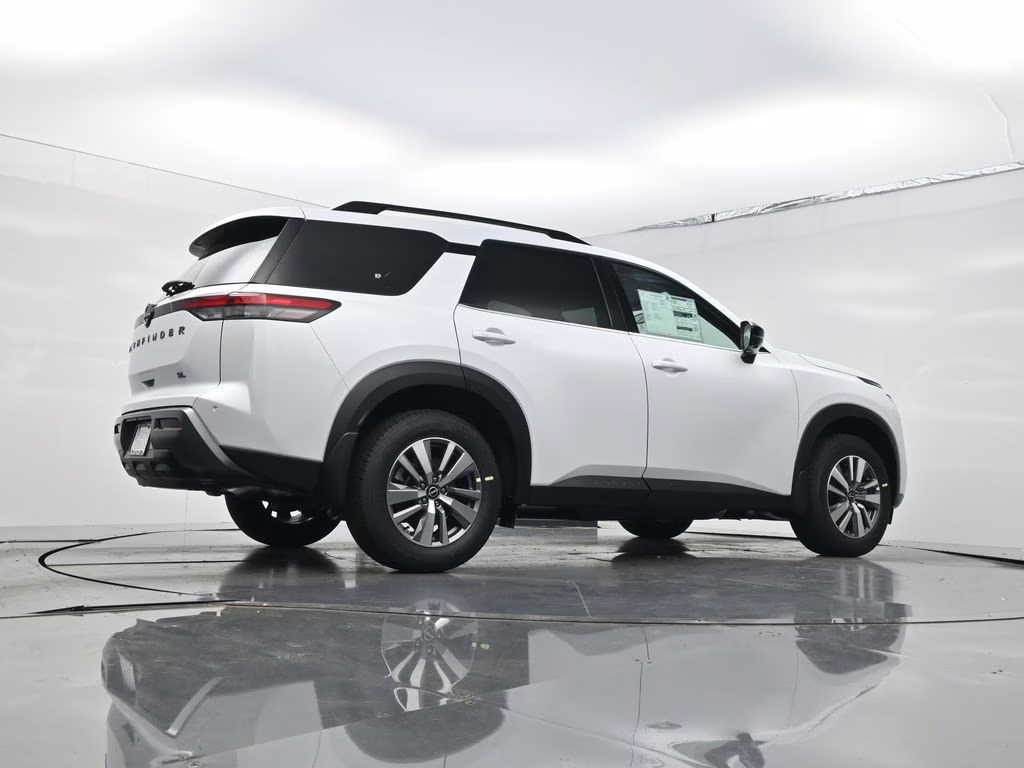 2026 Everest White Pearl Tricoat Nissan Pathfinder SL FWD SUV