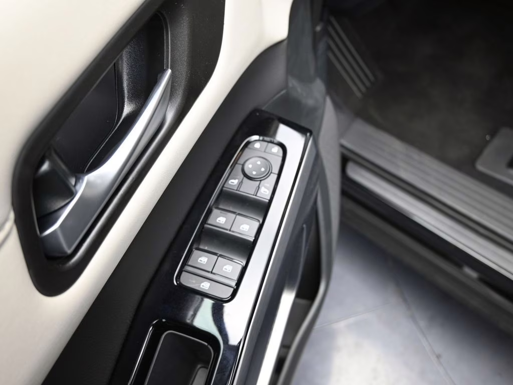 2026 Super Black Nissan Pathfinder SL FWD SUV