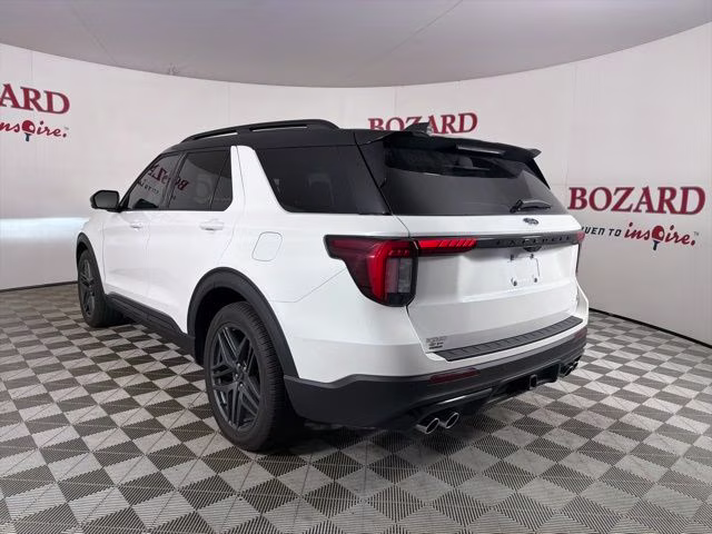 2025 White Metallic Ford Explorer ST 4X4 SUV