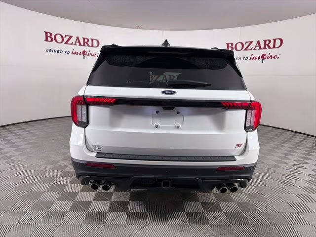 2025 White Metallic Ford Explorer ST 4X4 SUV