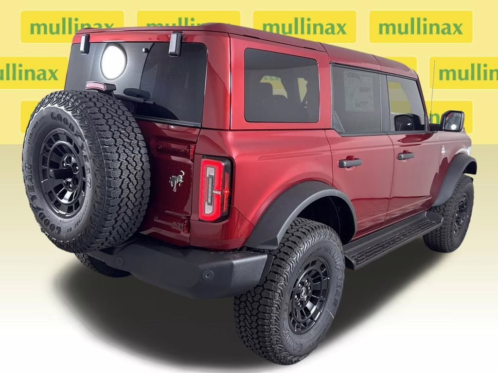 2026 Ruby Red Metallic Tinted Clearcoat Ford Bronco Outer Banks 4X4 SUV