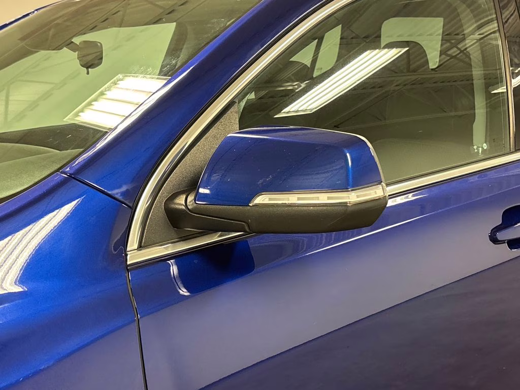 2023 Ultra Blue Metallic GMC Acadia SLE AWD SUV