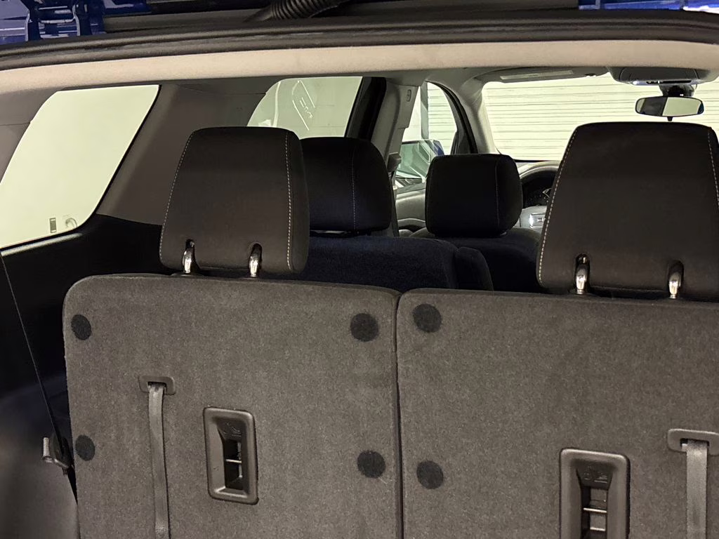 2023 Ultra Blue Metallic GMC Acadia SLE AWD SUV