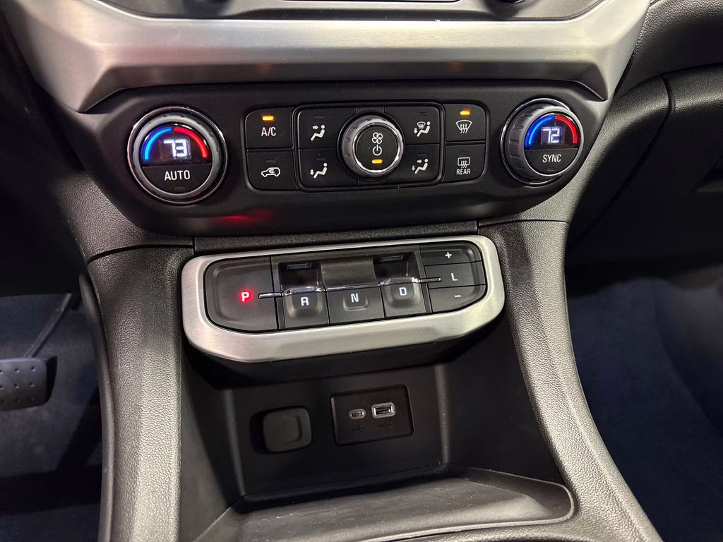 2023 Ultra Blue Metallic GMC Acadia SLE AWD SUV