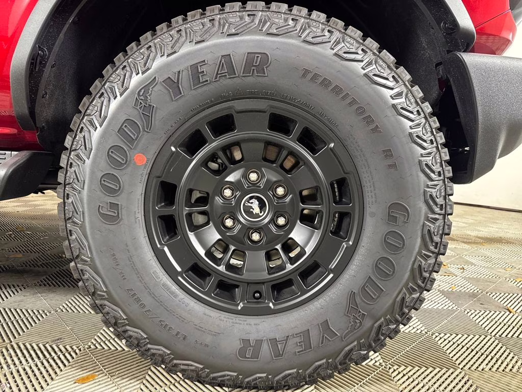 2026 Ruby Red Metallic Tinted Clearcoat Ford Bronco Outer Banks 4X4 SUV