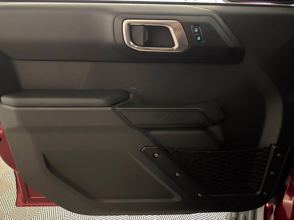 2026 Ruby Red Metallic Tinted Clearcoat Ford Bronco Outer Banks 4X4 SUV