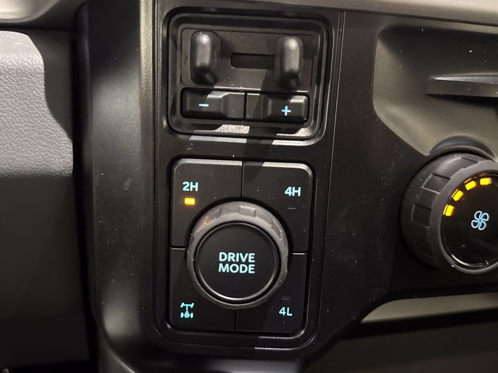 2026 Agate Black Metallic Ford Super Duty F-250 SRW XLT 4X4 Truck