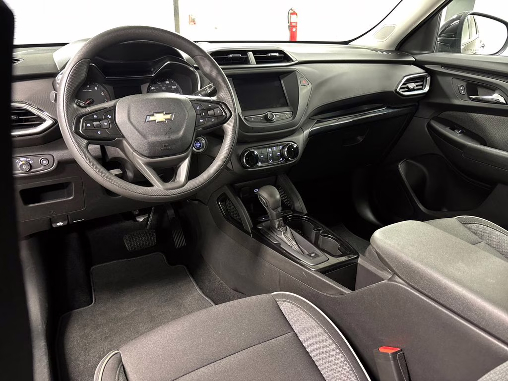 2021 Mosaic Black Metallic Chevrolet Trailblazer LT FWD SUV