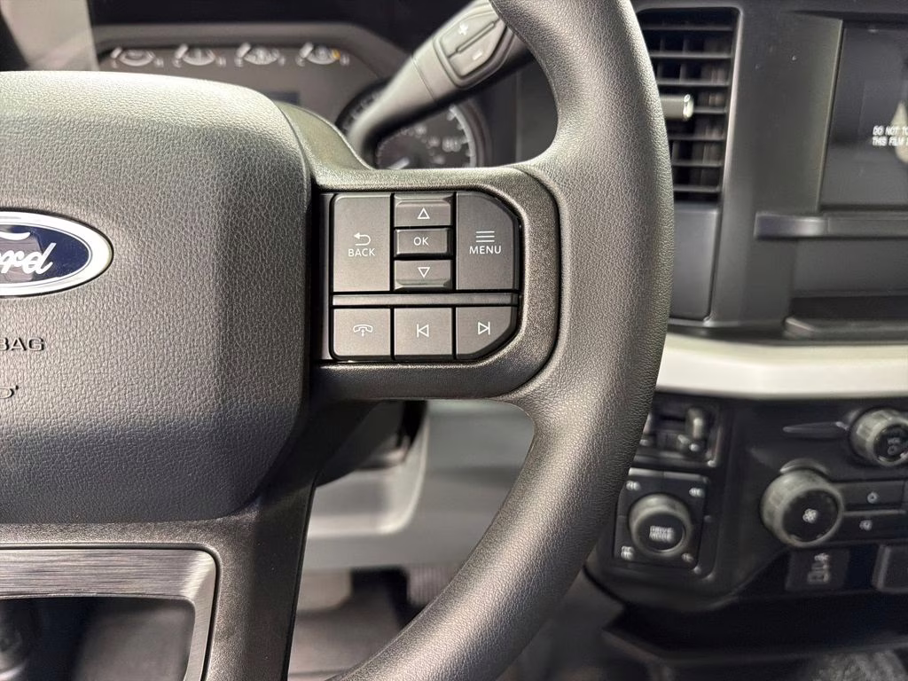 2026 OXFORD WHITE Ford Super Duty F-250 SRW XL 4X4 Truck