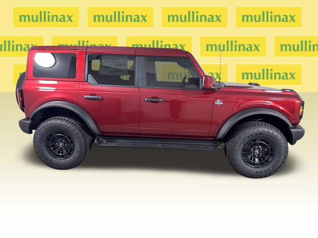 2026 Ruby Red Metallic Tinted Clearcoat Ford Bronco Outer Banks 4X4 SUV