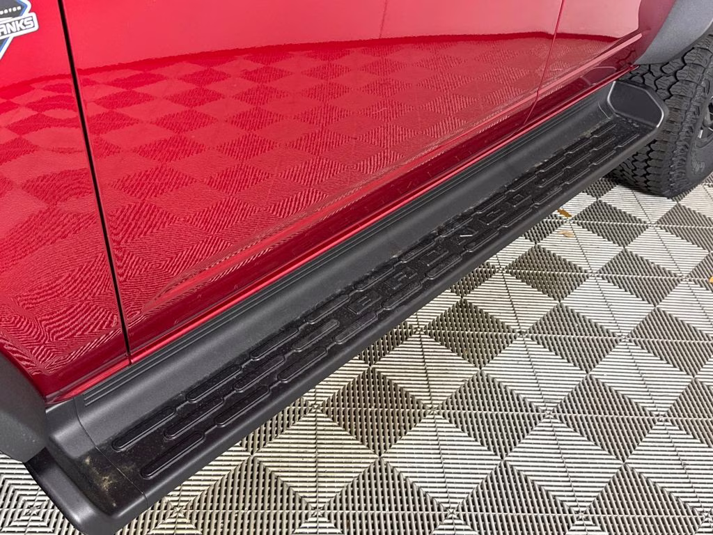 2026 Ruby Red Metallic Tinted Clearcoat Ford Bronco Outer Banks 4X4 SUV