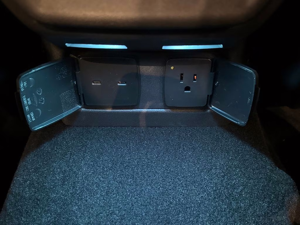 2026 Ruby Red Metallic Tinted Clearcoat Ford Bronco Outer Banks 4X4 SUV