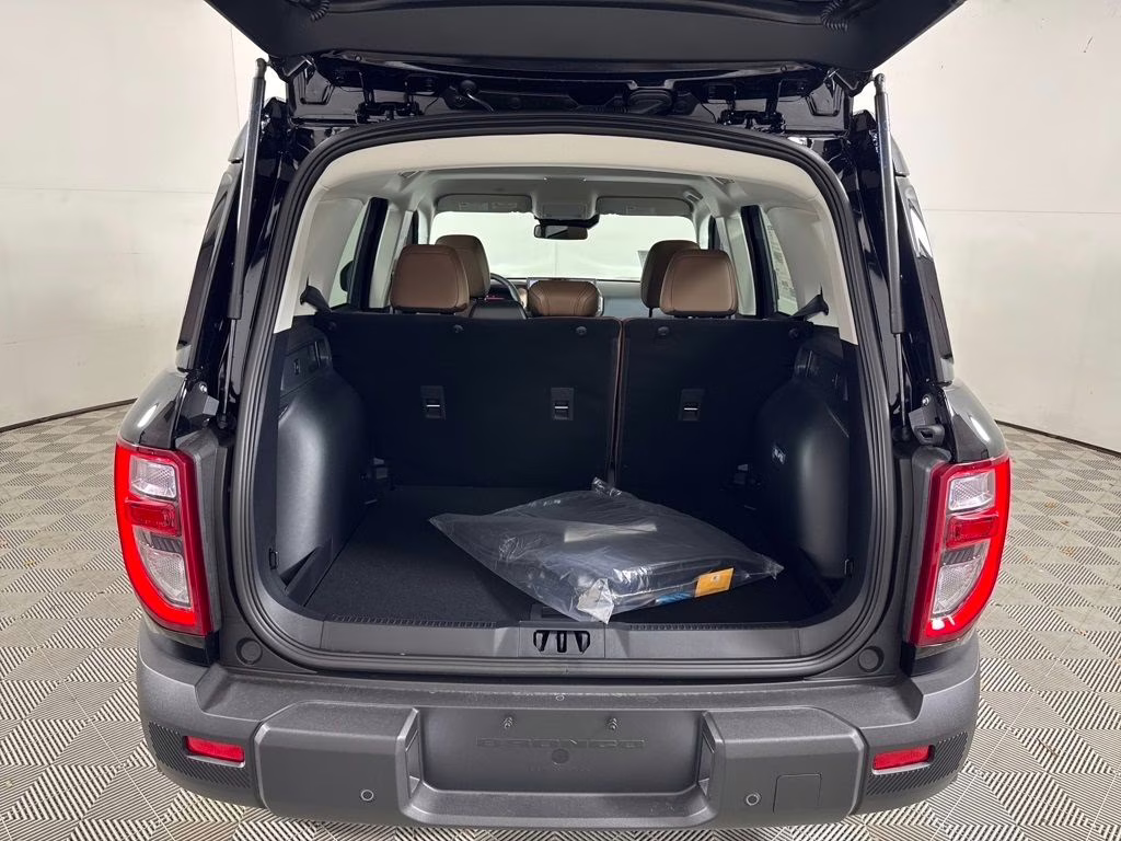 2026 Shadow Black Ford Bronco Sport Outer Banks 4X4 SUV