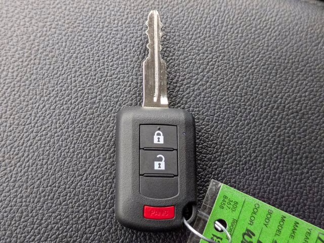 2026 White Diamond Mitsubishi Outlander Sport 2.0 ES 4X4 SUV