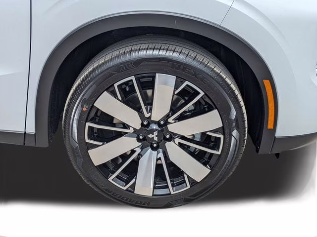 2026 White Diamond Mitsubishi Outlander SE FWD SUV