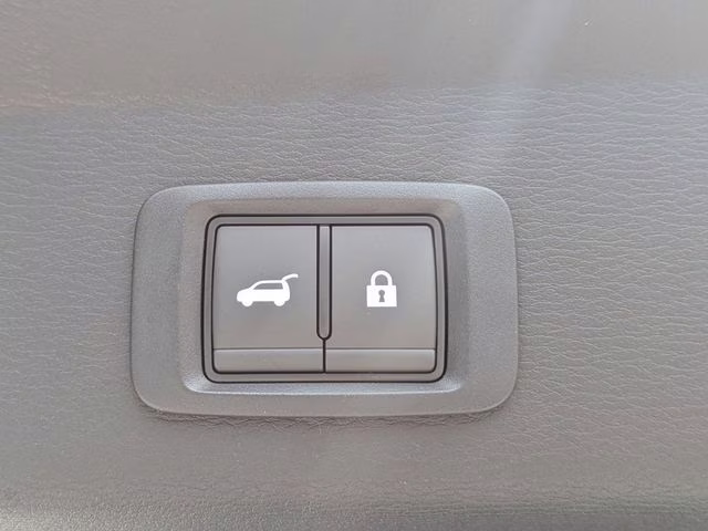 2026 White Diamond Mitsubishi Outlander SE FWD SUV