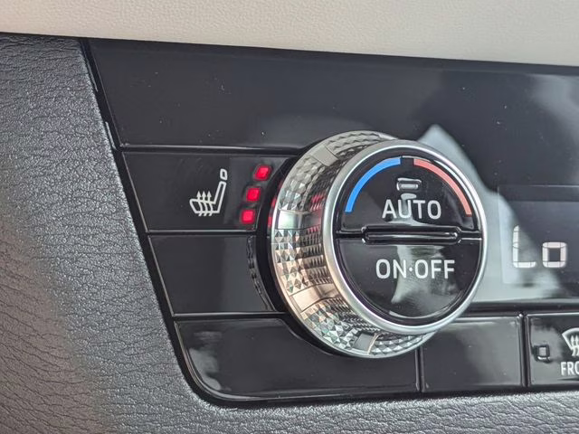 2026 White Diamond Mitsubishi Outlander SE FWD SUV