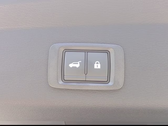 2026 White Diamond Mitsubishi Outlander SE FWD SUV