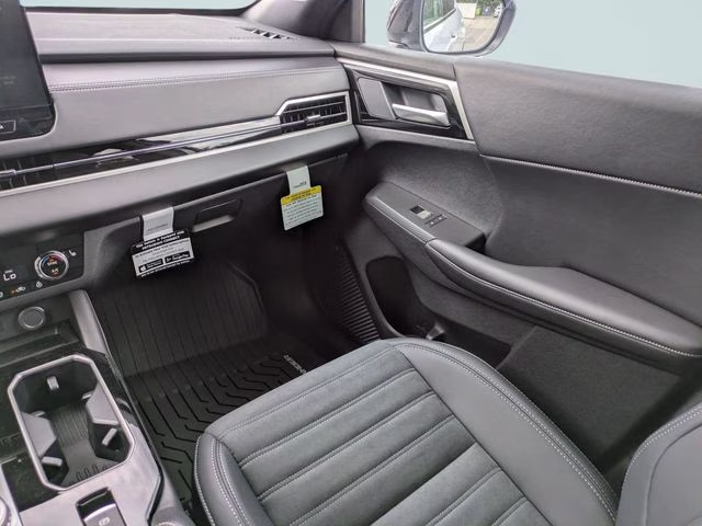 2026 White Diamond Mitsubishi Outlander SE FWD SUV