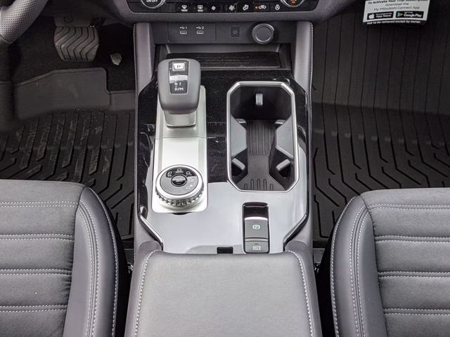 2026 White Diamond Mitsubishi Outlander SE FWD SUV