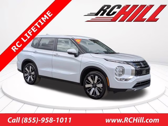 2026 White Diamond Mitsubishi Outlander SE FWD SUV