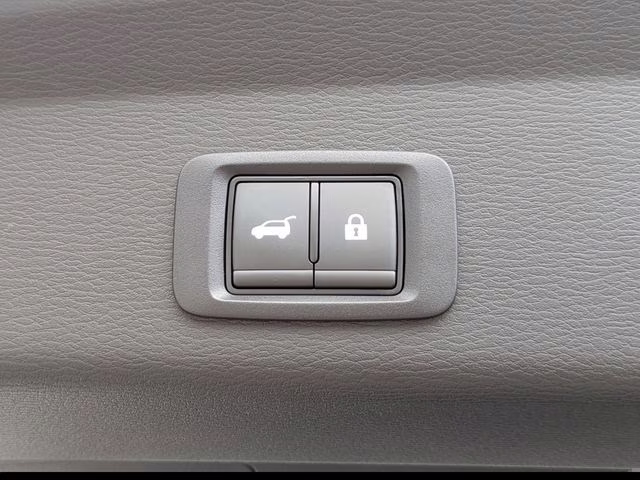 2026 White Diamond Mitsubishi Outlander SE FWD SUV