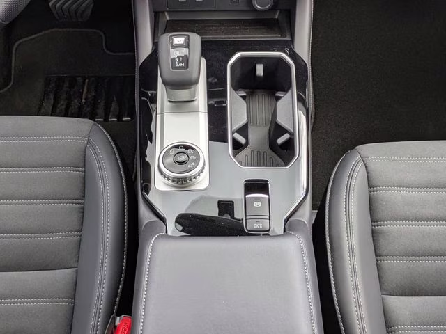 2026 White Diamond Mitsubishi Outlander SE FWD SUV