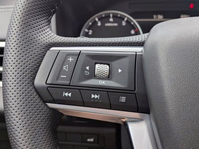 2026 White Diamond Mitsubishi Outlander SE FWD SUV